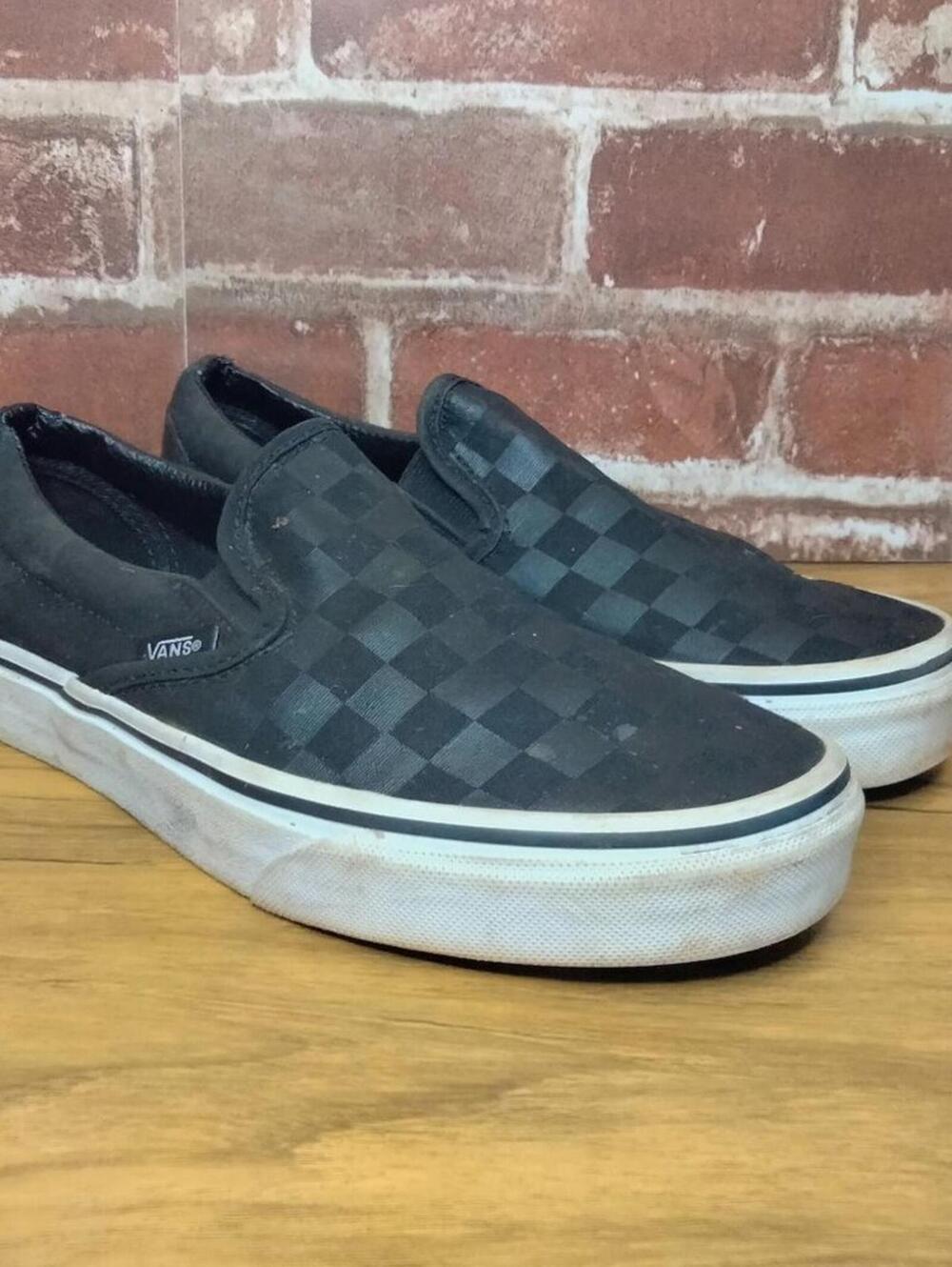 Vans Shoes Men Size 5.5 Slip On Sneakers Checkered Pattern Black White Soles